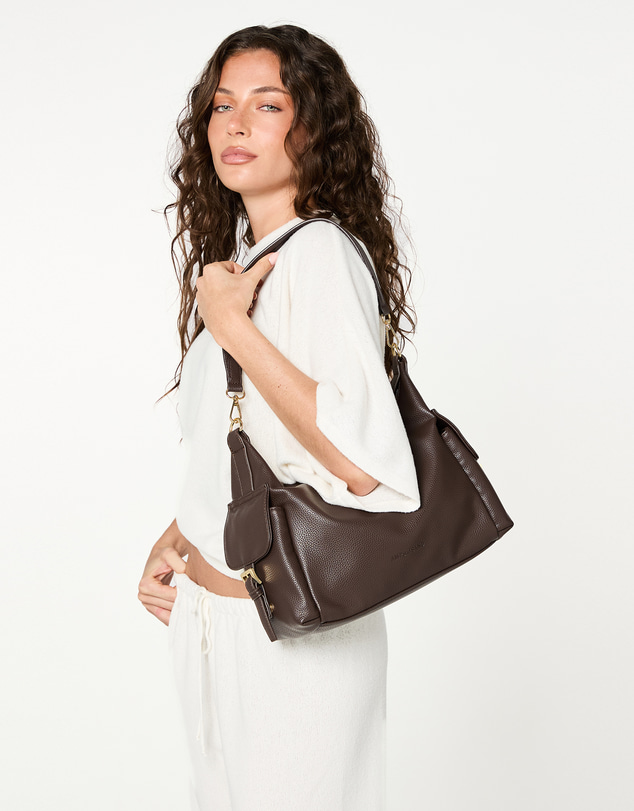 AMP AND SAND - Jaunty Shoulder Bag