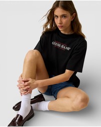 GUESS - GUESS JEANS Oversized American Tradition T-shirt