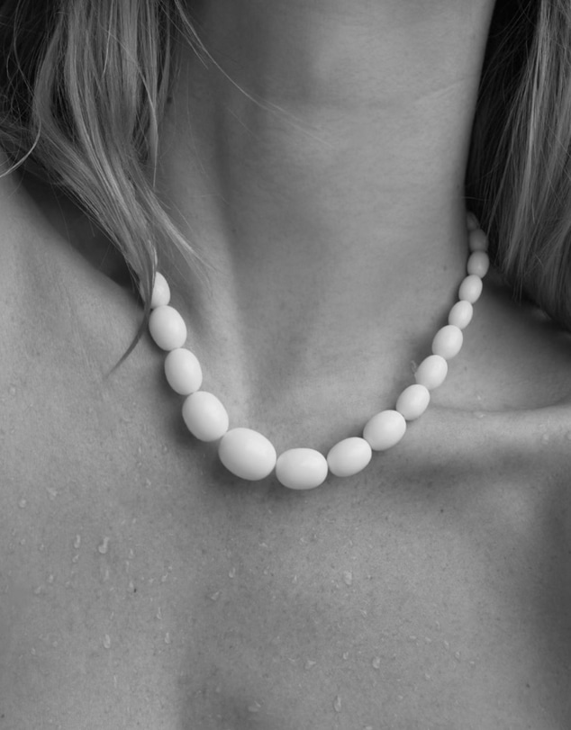 HOUSE OF SLANI - The white Isola beaded necklace