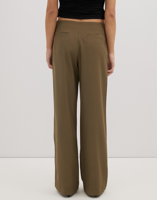 Dazie - Glow Up Low Rise Tailored Pants