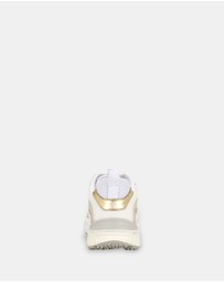 GUESS - Bevalli Sneakers