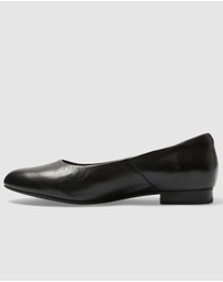 Wide Steps - Dame