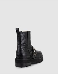 Chaos & Harmony - Vortex Boot