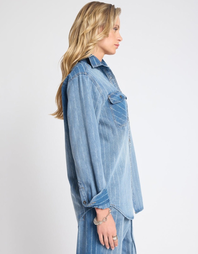 ONE TEASPOON - Distressed Everyday Denim Shirt - Blue Stripe