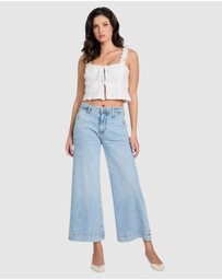 GUESS - Sleeveless Zurey Top