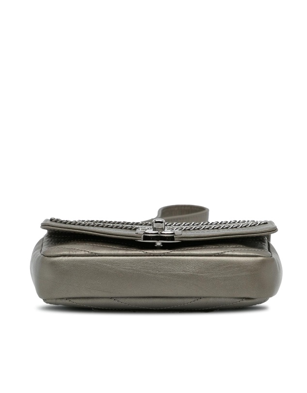 Pre-Loved by Azura Reborn - Pre-Loved chanel Chanel Crossbody Bag Metal Chain Detail