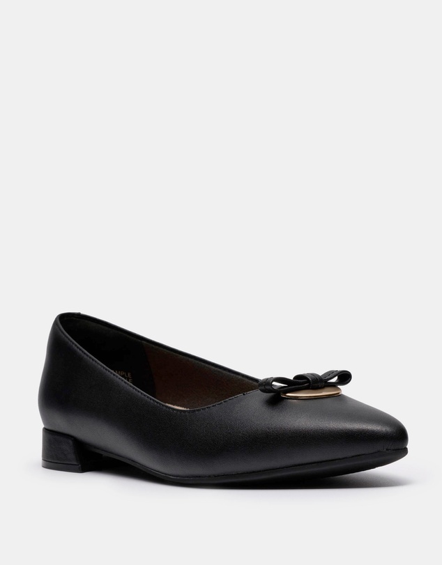 Clarks - Natalyn Trim Black