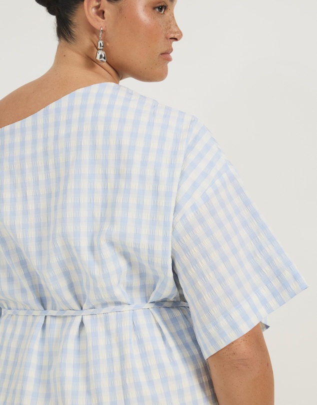Atmos&Here Curvy - Olive Off Shoulder Gingham Mini Dress With Tie Waist