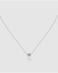 CA Jewellery - Letter Q Pendant Necklace Silver