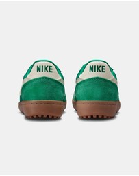 Nike - Field General SE - Women's