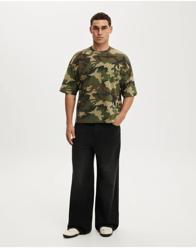 Cotton On - Cropped Fit T-Shirt