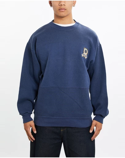 Vintage by The Real Deal - Pre Loved - Vintage 90s University of Notre Dame Sweatshirt