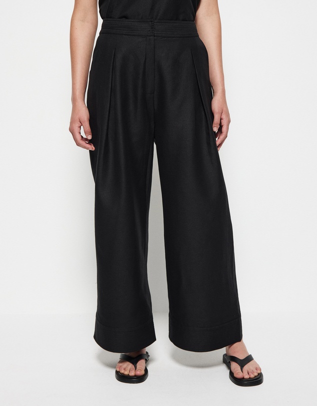 Commonry - Amy Pant