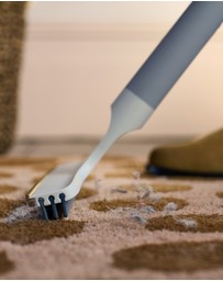 Joseph Joseph - CleanTech 2-in-1 Carpet Cleaning Tool