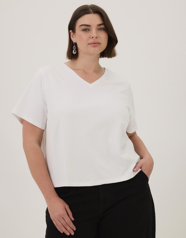 Atmos&Here Curvy - Cotton V-Neck T-Shirt