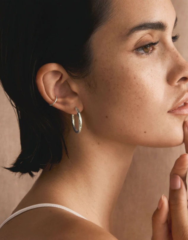 SAINT VALENTINE - Classic Hoops Medium - Silver