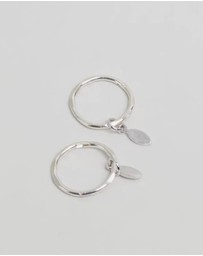 SAINT VALENTINE - Indi Mini Hoops - Silver - ICONIC EXCLUSIVE