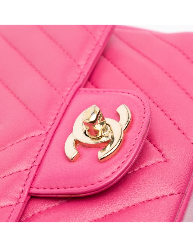 Pre-Loved by Azura Reborn - Pre-Loved Mini Square Classic Chevron Lambskin Single Flap