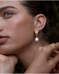 Amber Sceats - Carnation Earrings