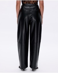 Minima Esenciales - Suki Barrel Pants