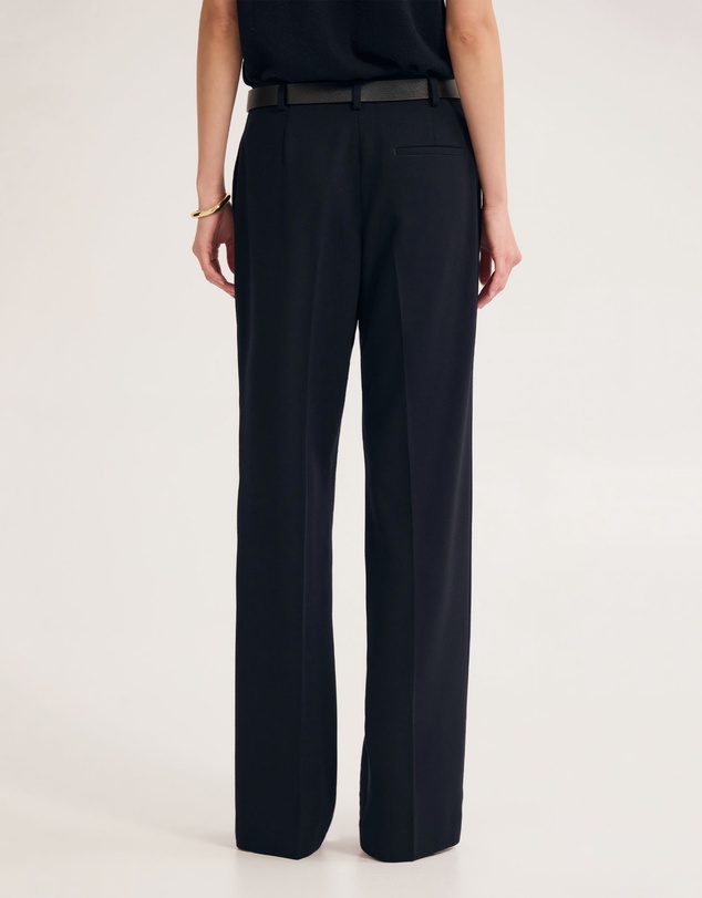 Oxford - Calista Stretch Straight Leg Pant