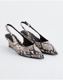 & Other Stories - Leather Wedge Slingback Pumps
