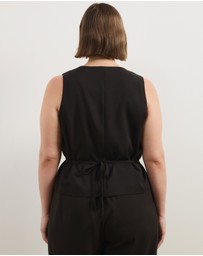 Atmos&Here Curvy - Freida Wrap Vest Top