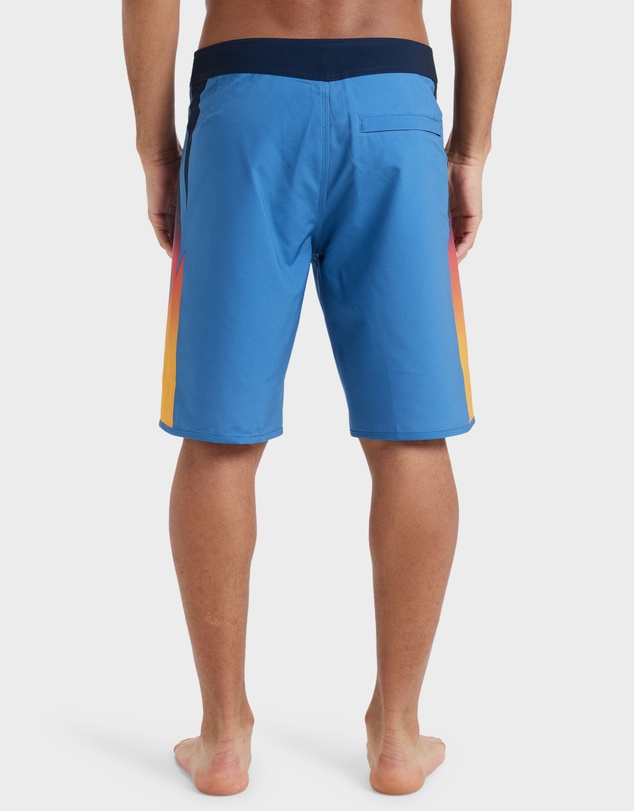 Quiksilver - Mens Surfsilk Holmes 20