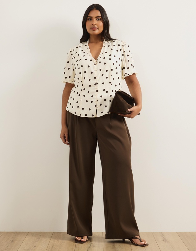 Atmos&Here Curvy - Meadow V Neck Ruffle Blouse