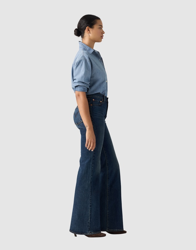 Levi's - Ribcage Flare Jeans