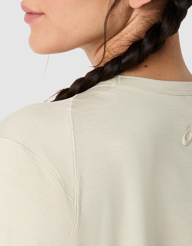 ASICS - Refined Texture Long Sleeved Top - Women's