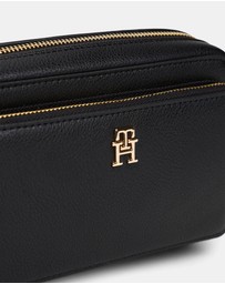 Tommy Hilfiger - Icon Camera Bag