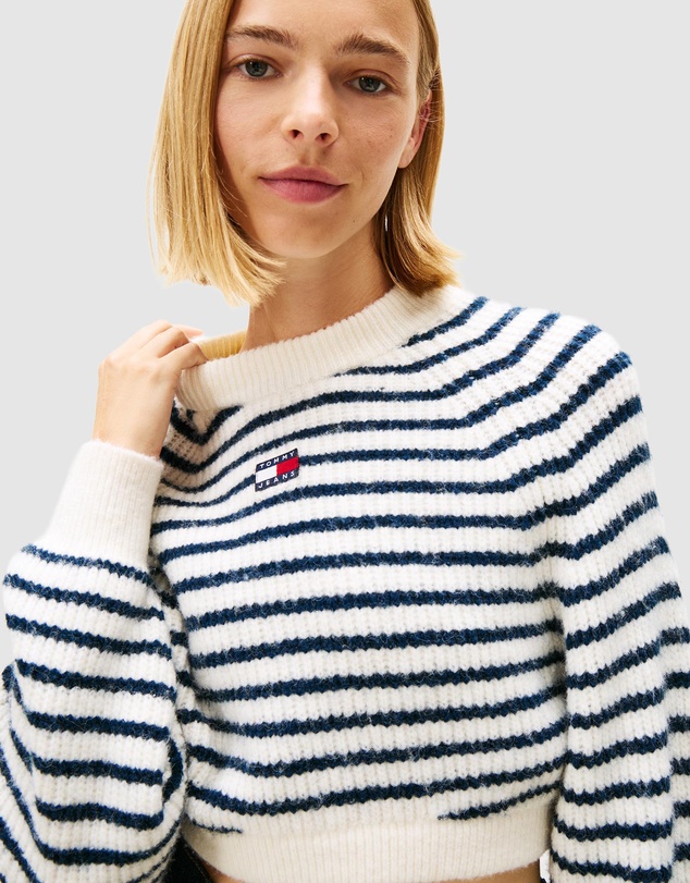 Tommy Jeans - Crop Badge Sweater