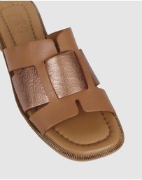 S by Sempre Di - Clyde Slides