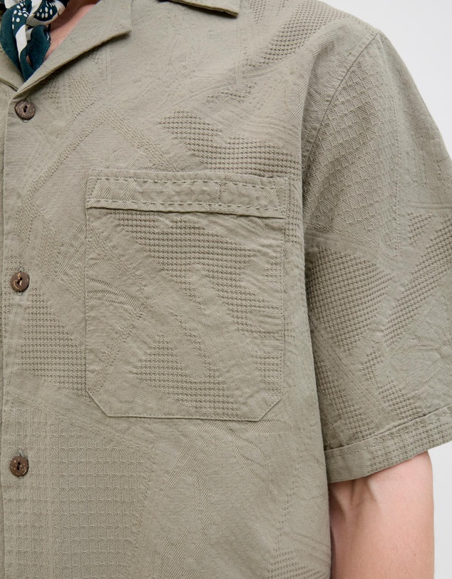 Jack & Jones - Bluluke Jacquard Short Sleeve Resort Shirt