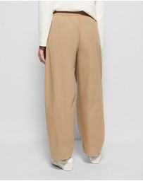 Commonry - Jemma Pant