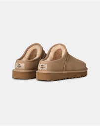 UGG - Classic Slippers - Women's