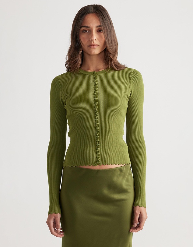 Decjuba - Lana Scallop Button Top