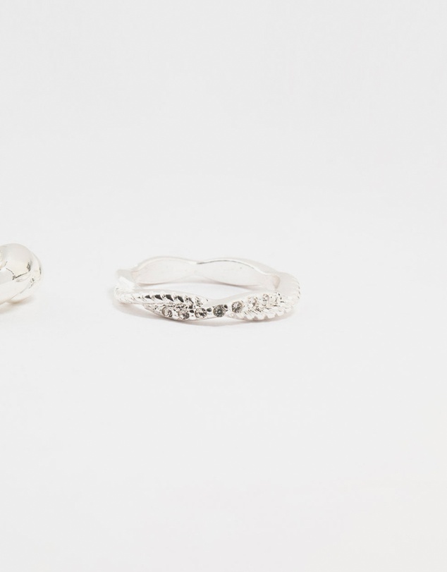 Lovisa - Silver Plated Diamante Twisted Rings 3-Pack