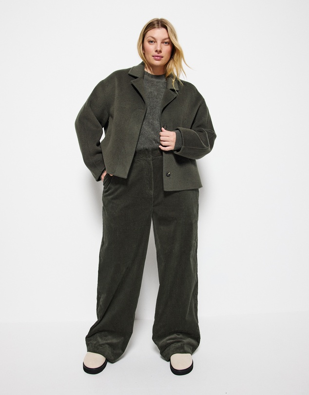 Commonry - Madelyn Pant