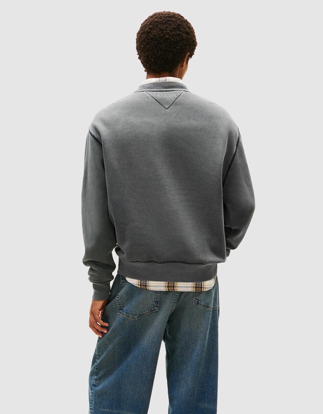 Tommy Jeans - Relaxed Garment Dyed Applique Crew