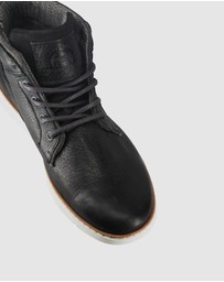 Wild Rhino - Napier High-Tops