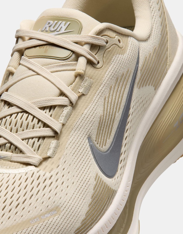 Nike - Nike Vomero 18 - Men's