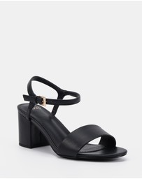 Novo - Udacious Heels