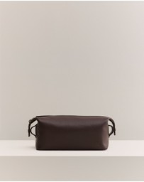 Trenery - Derwent Wash Bag in Espresso