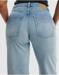 Cotton On - Curvy 91 Straight Jeans