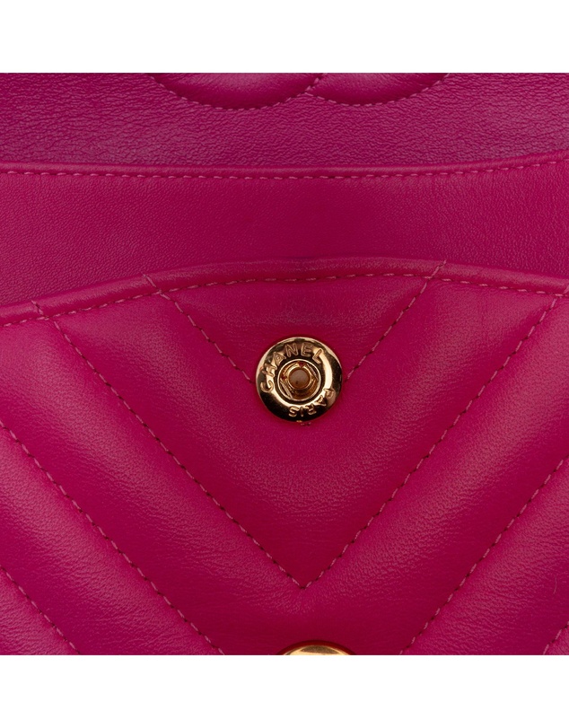 Pre-Loved by Azura Reborn - Pre-Loved chanel Classic Flap Chevron Handbag