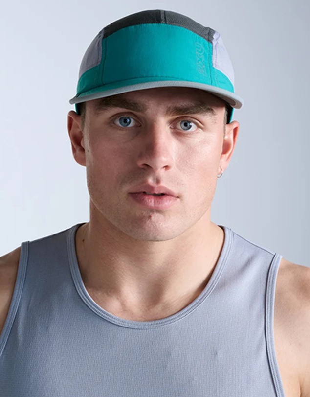 2XU - Light Speed Cap