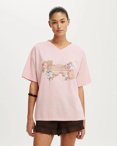 Cotton On - V Neck Vacay Graphic Tee
