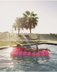Sunnylife - Tube Lilo - Neon Pink